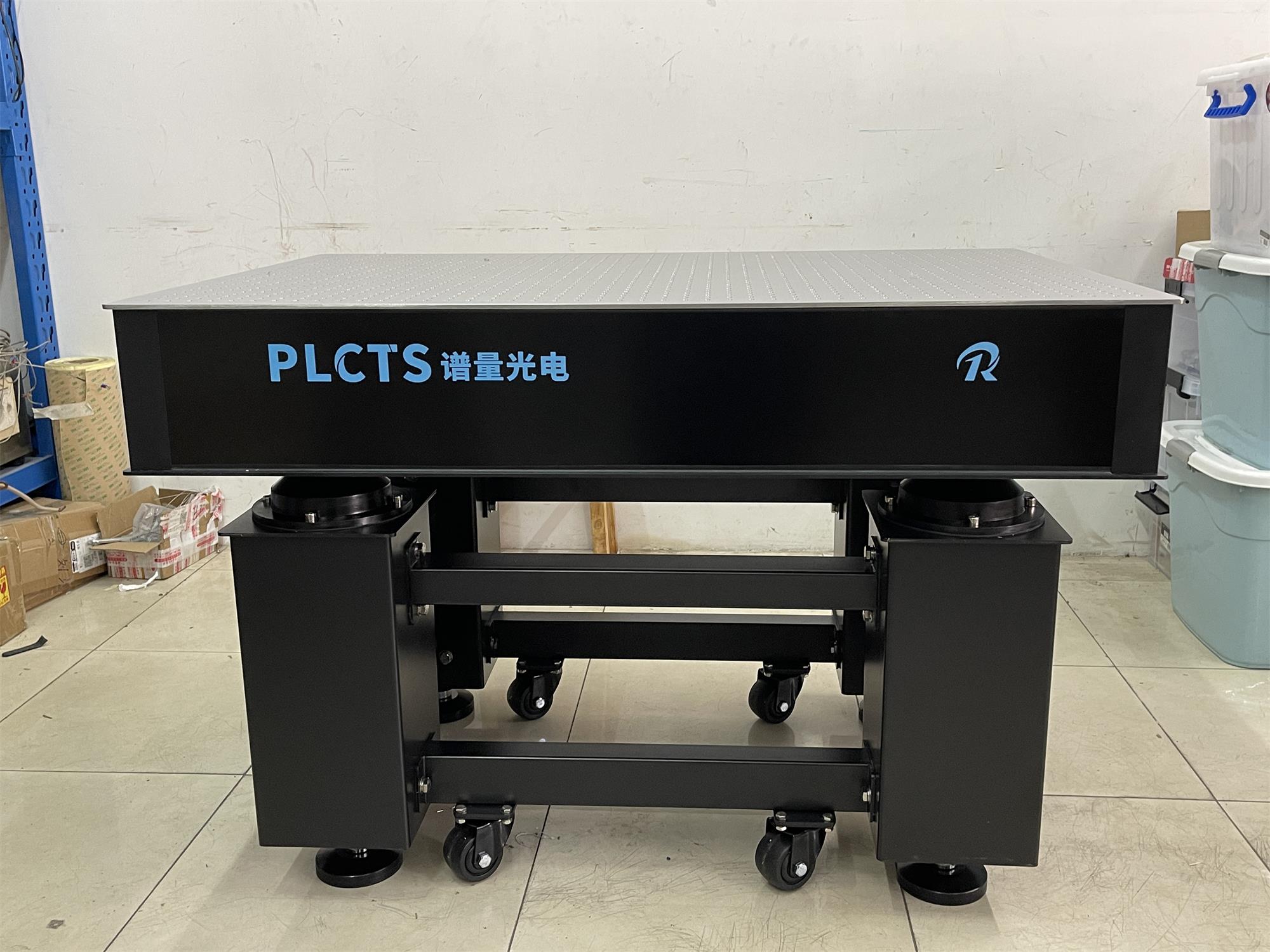 南京航空航天大學 PLGZT系列精密型阻尼隔振光學平臺順利交付