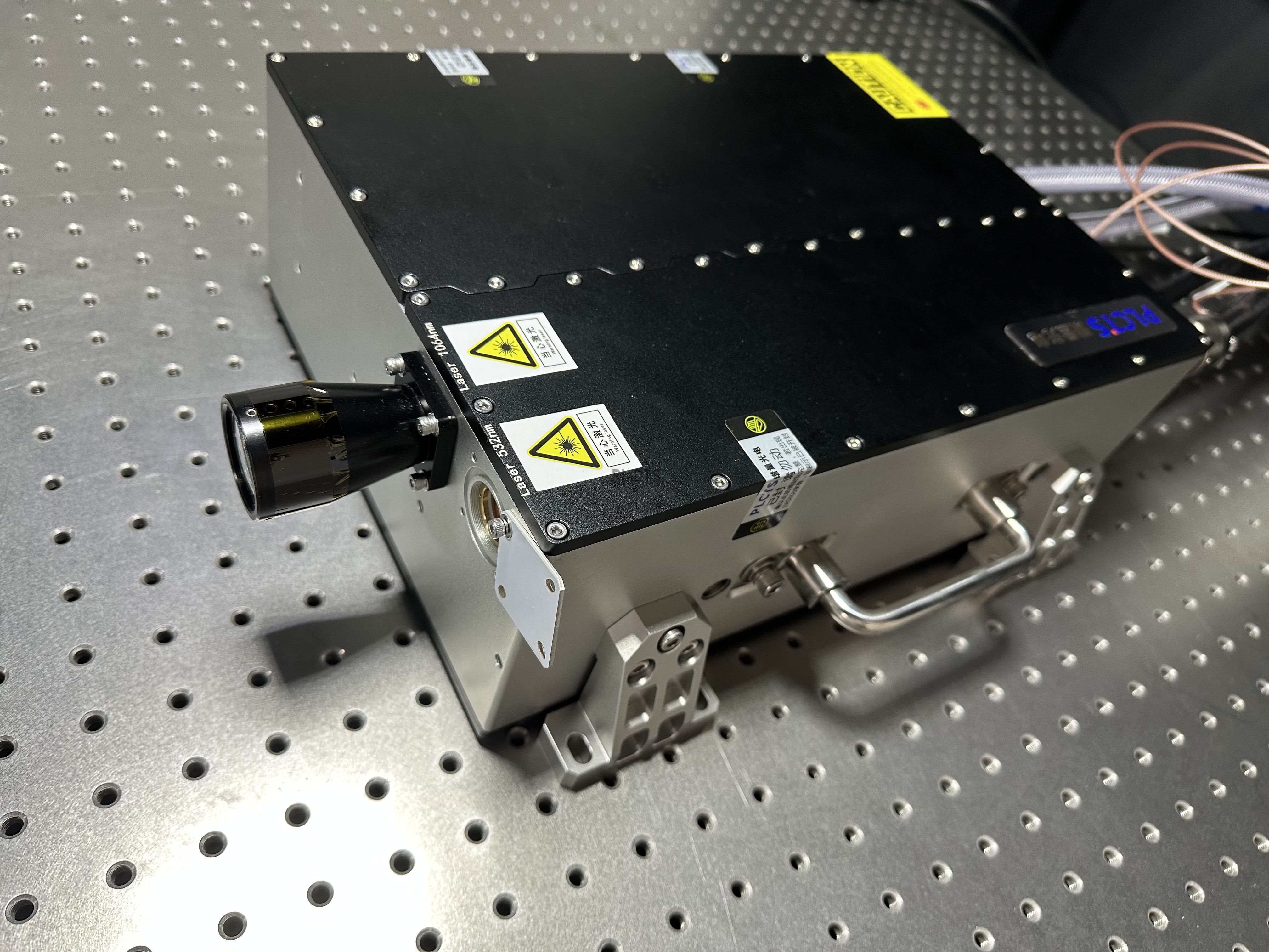 西安交通大學 532/1064nm雙波長亞納秒重頻可調諧激光器 順利交付